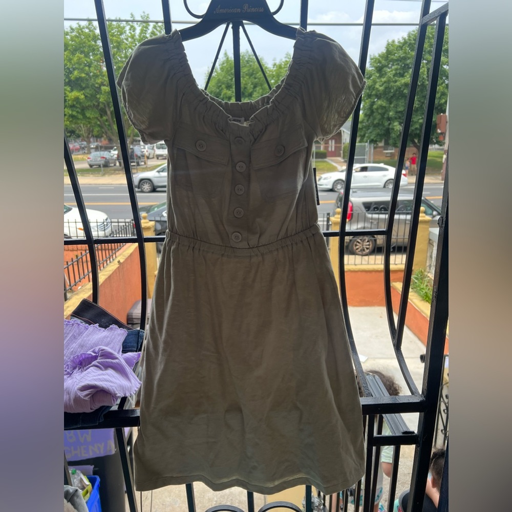 Sage green Ardene dress size small nice summer dress